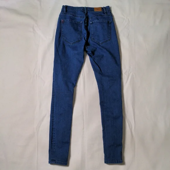 BDG Women's High-Rise Blue Jeans Twig Ankle 24x29 - Picture 2 of 10